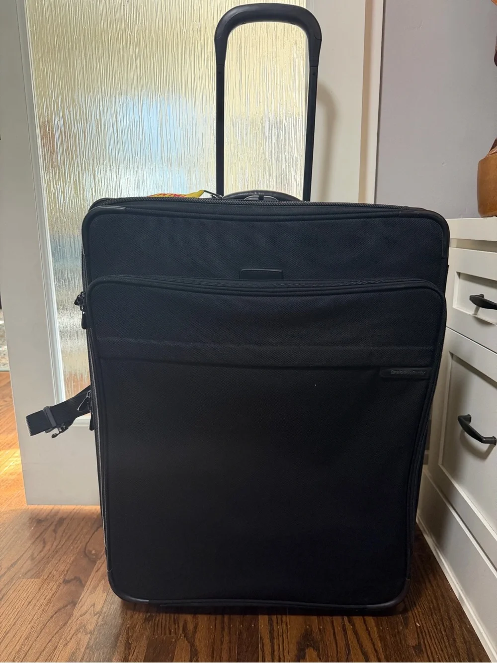 Briggs & Riley Black Rolling Travel Case with Telescoping Handle